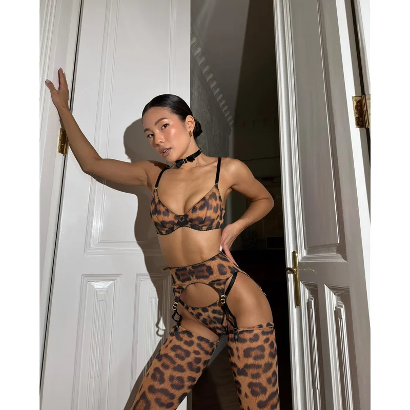 Leopard Contour Bra Set 101 view 2